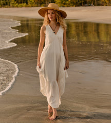 Summer Beach Dresses You Can Wear on and off the Sand